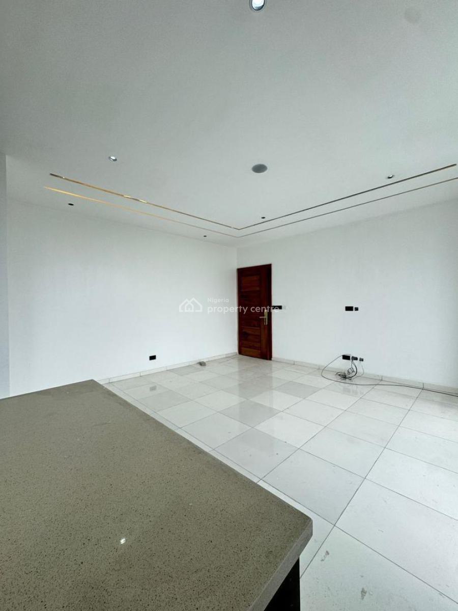 Capacious  Fully Serviced 2  Bedroom Apartment with Elevator, Gym, Oniru, Lekki, Lagos, Flat / Apartment for Sale