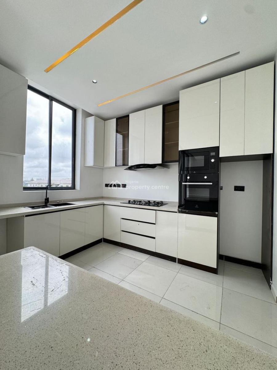 Capacious  Fully Serviced 2  Bedroom Apartment with Elevator, Gym, Oniru, Lekki, Lagos, Flat / Apartment for Sale