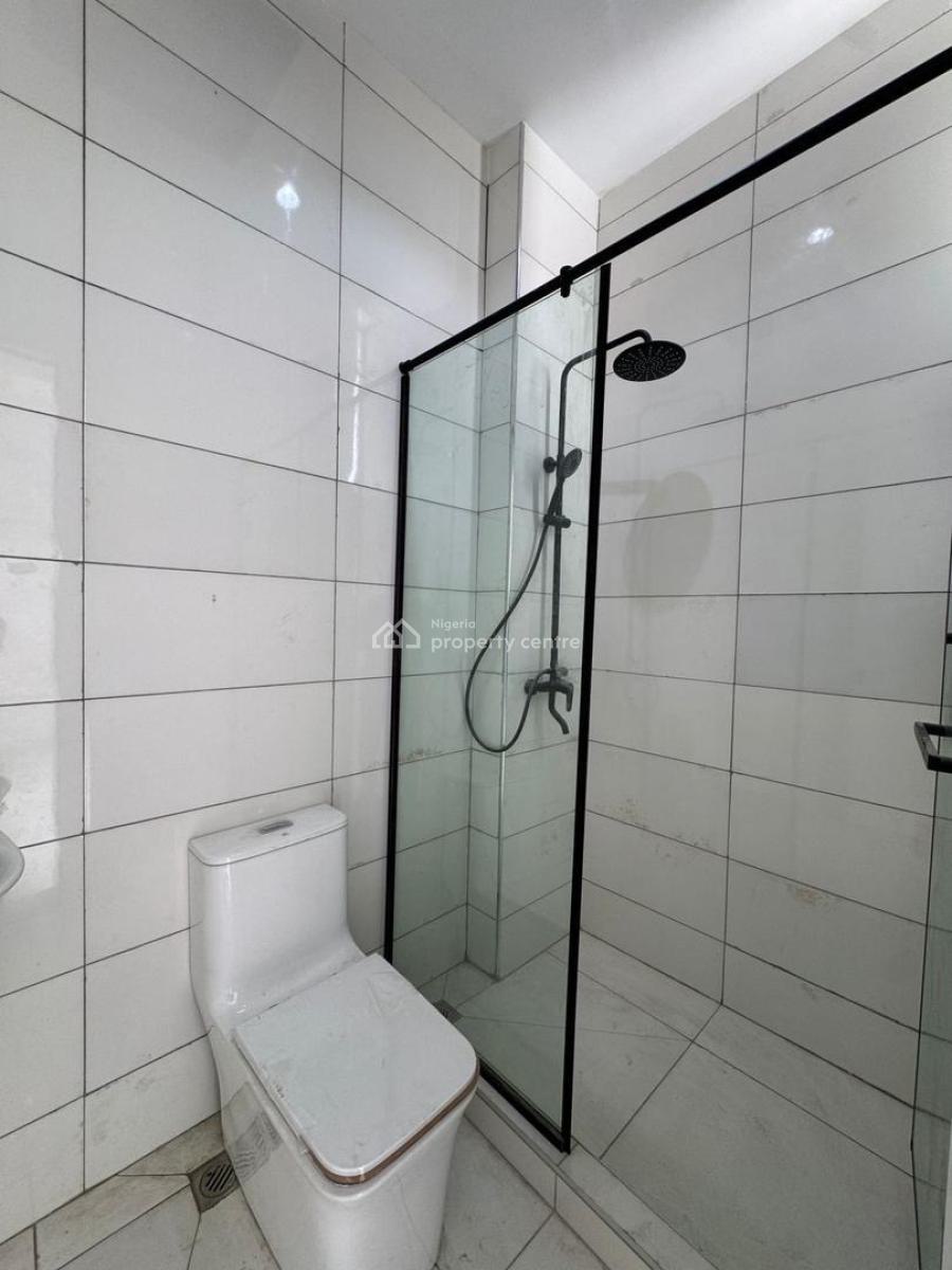 Capacious  Fully Serviced 2  Bedroom Apartment with Elevator, Gym, Oniru, Lekki, Lagos, Flat / Apartment for Sale