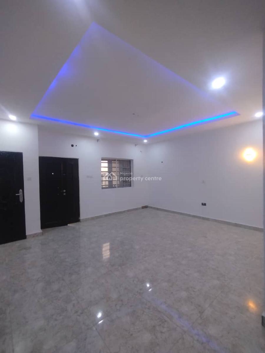 Standard Finished 3 Bedroom Flat Without Bq on Second Floor, Jahi, Abuja, Flat / Apartment for Rent