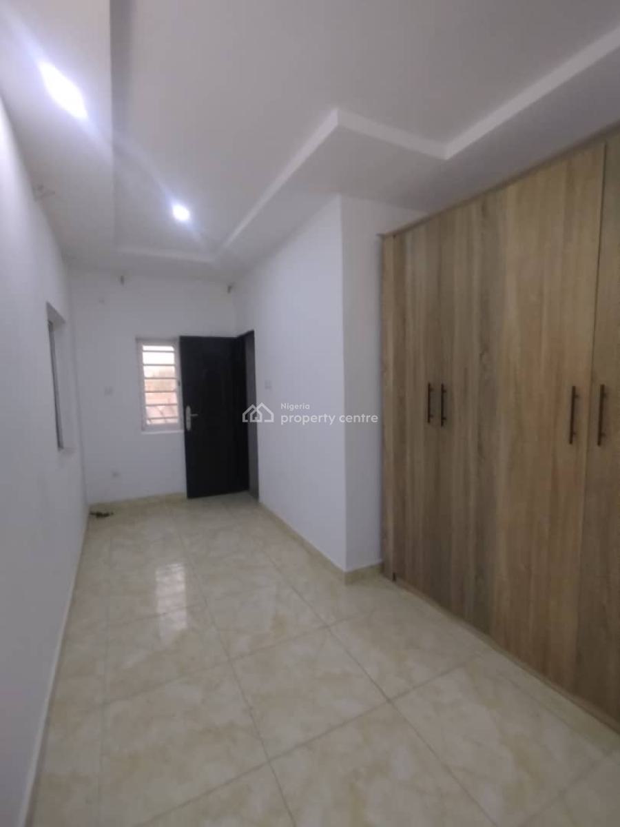 Standard Finished 3 Bedroom Flat Without Bq on Second Floor, Jahi, Abuja, Flat / Apartment for Rent