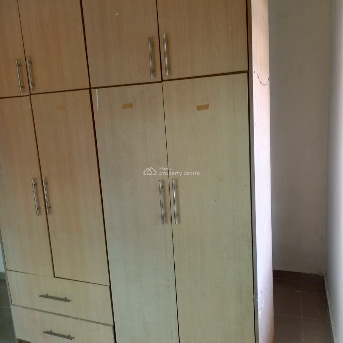 Spacious and Sharp 3 Bedroom Apartment (downstairs), Ajah-lekki, Sangotedo, Ajah, Lagos, Flat / Apartment for Rent