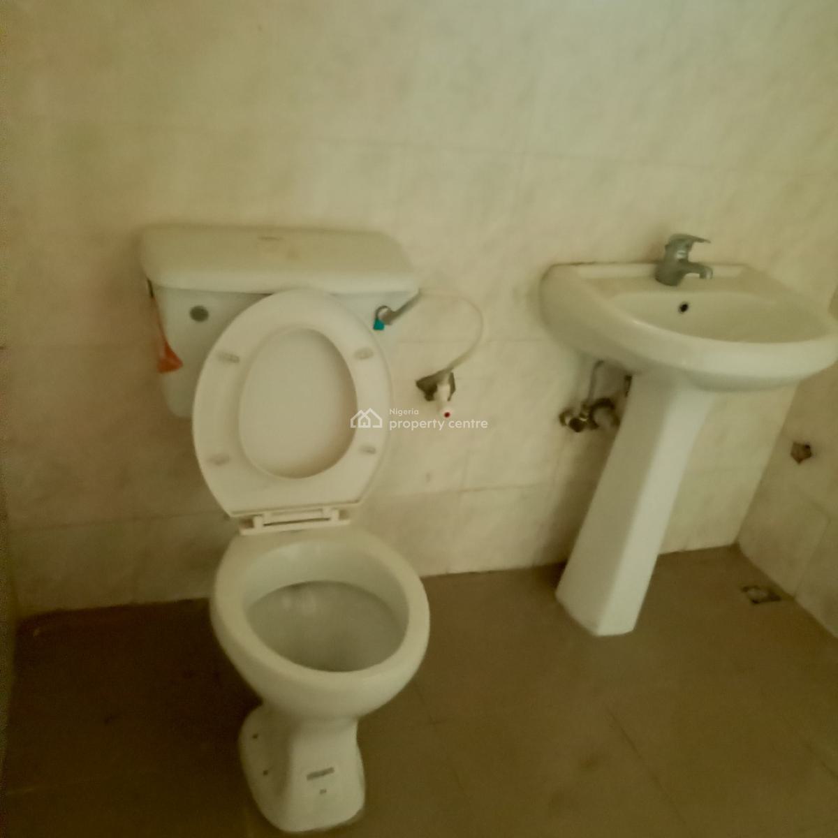 Spacious and Sharp 3 Bedroom Apartment (downstairs), Ajah-lekki, Sangotedo, Ajah, Lagos, Flat / Apartment for Rent