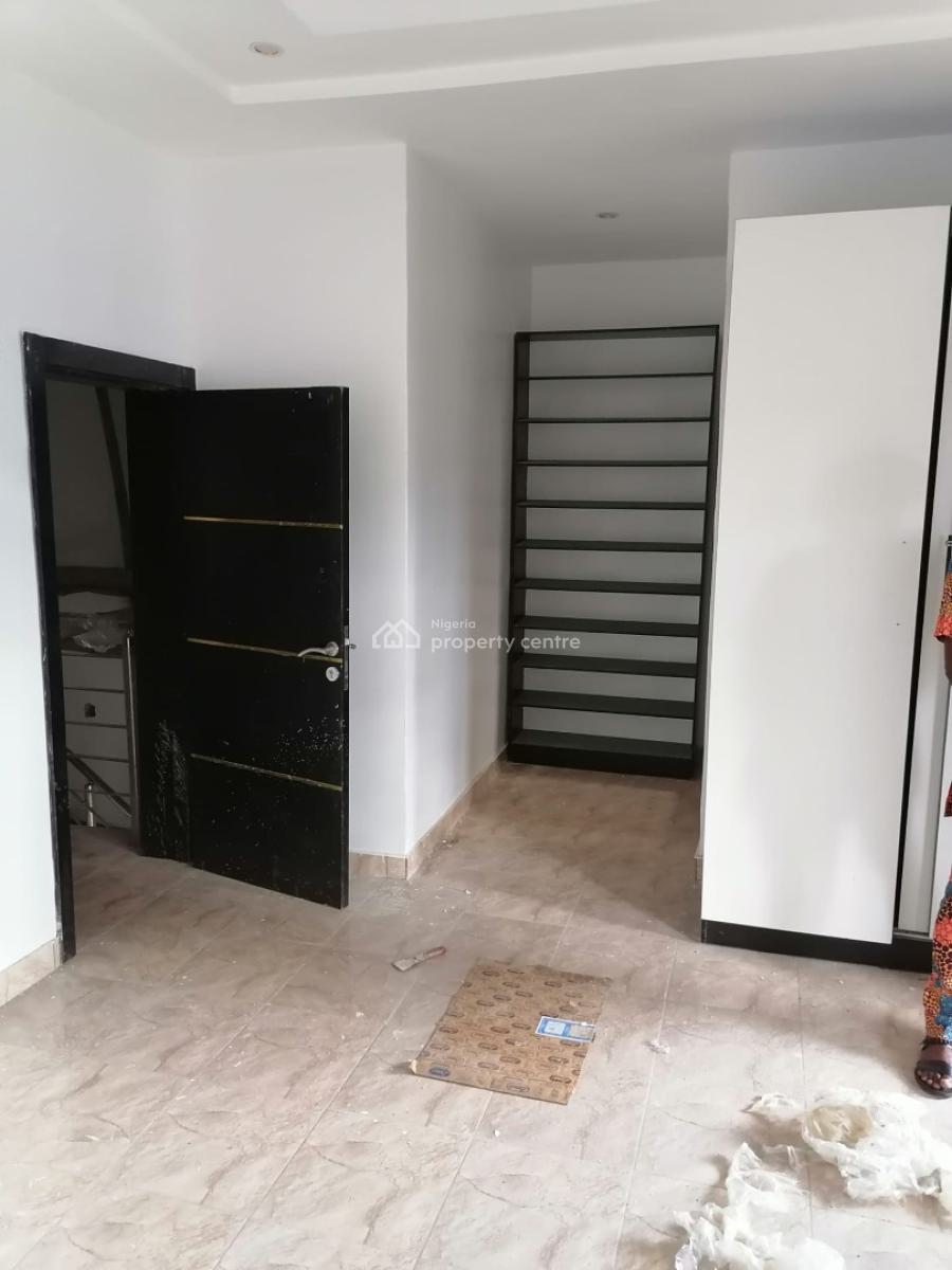 Spaciously Crafted 3 Bedroom Duplex in a Well Secured and Serene Estat, Badore Road, Badore, Ajah, Lagos, Terraced Duplex for Rent