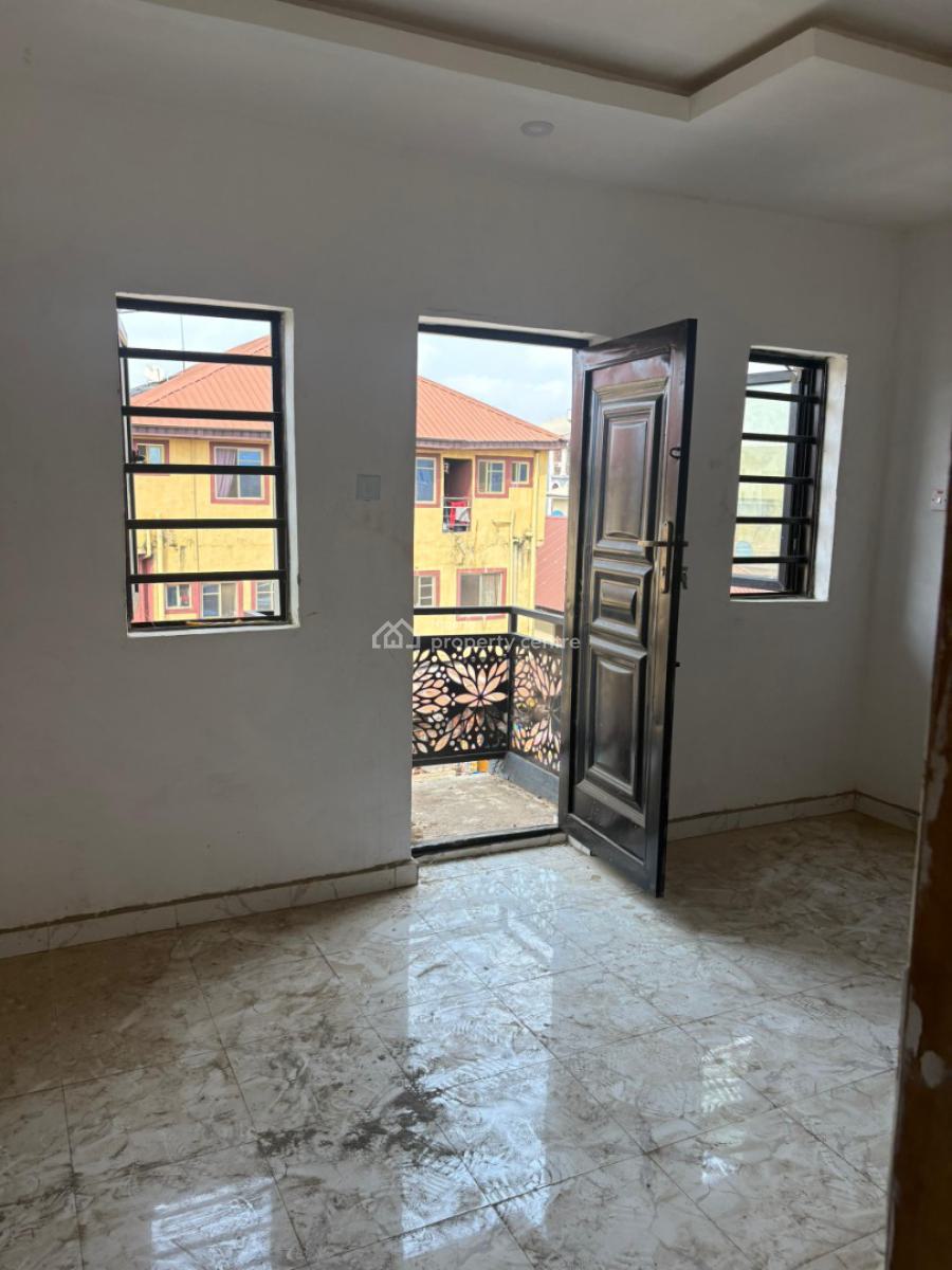 Newly Built Mini Flats, Iwaya, Yaba, Lagos, Flat / Apartment for Rent
