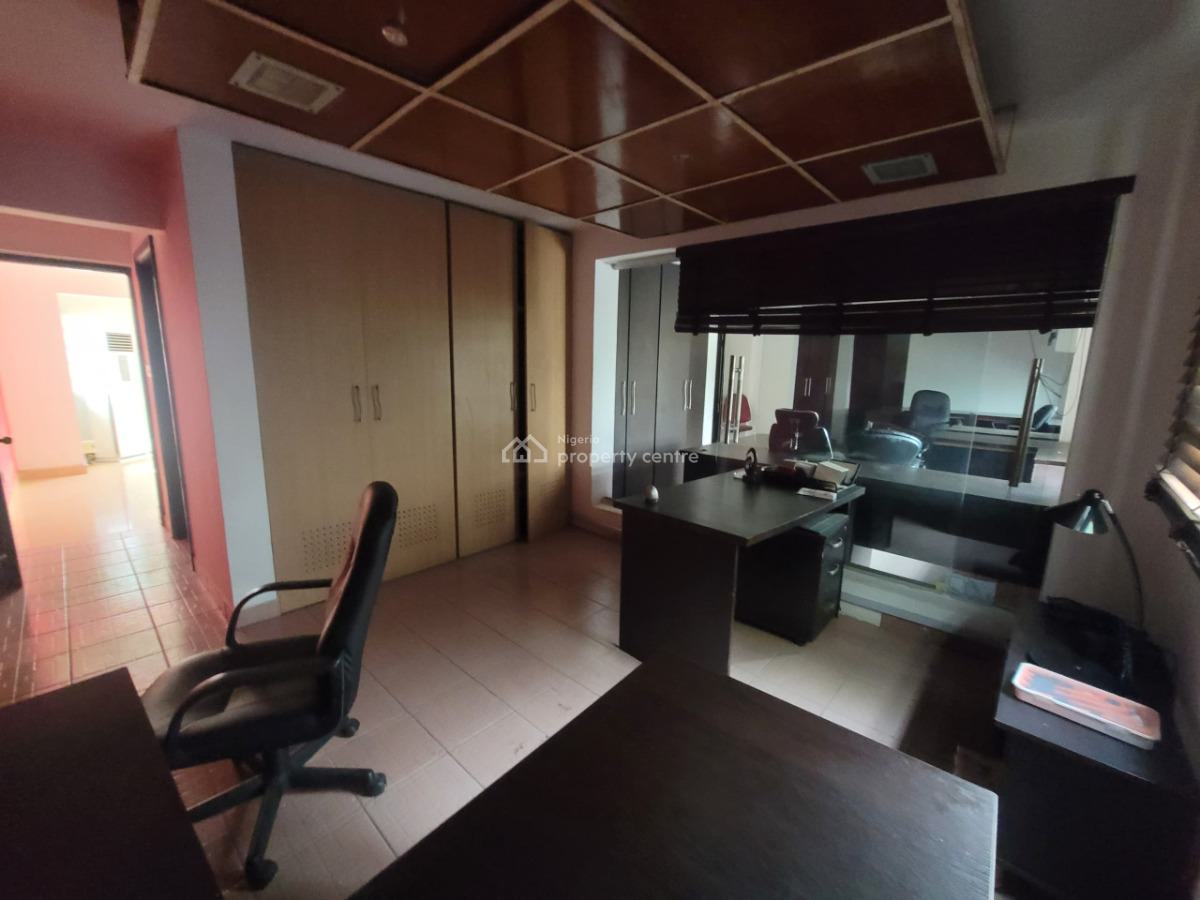 3 Bedroom Office Space, Off Admiralty Way, Lekki Phase 1, Lekki, Lagos, Office Space for Rent