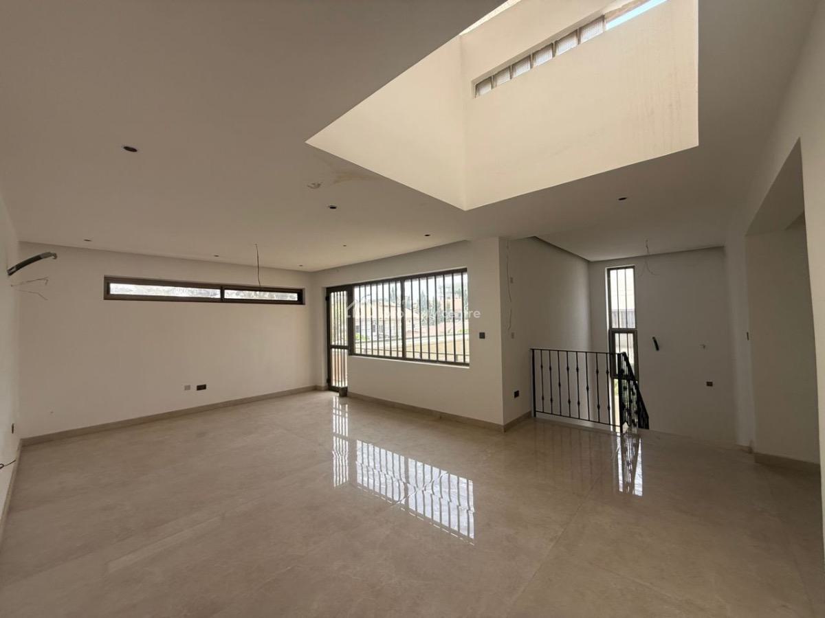 4 Bedroom Detached with 2 Rooms Bq, Maitama District, Abuja, Detached Duplex for Sale