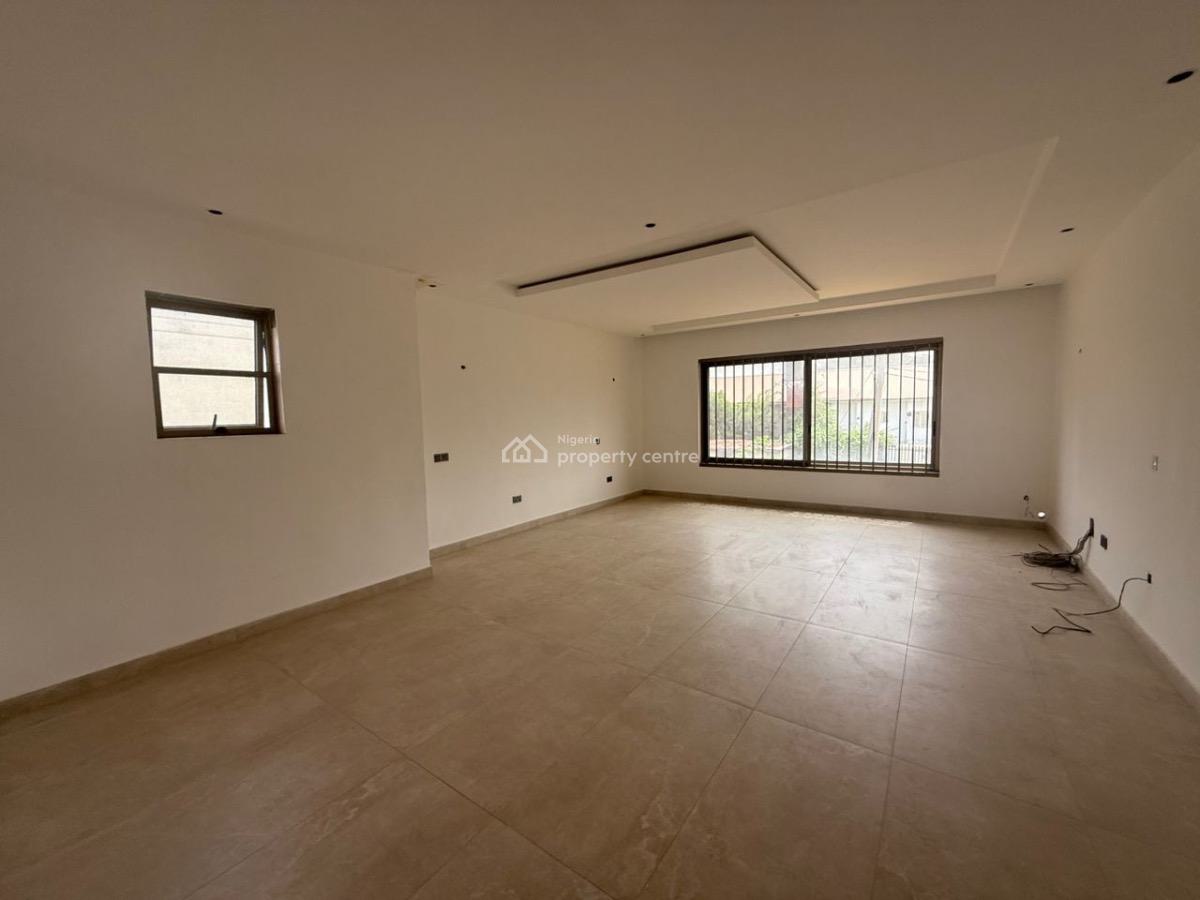 4 Bedroom Detached with 2 Rooms Bq, Maitama District, Abuja, Detached Duplex for Sale