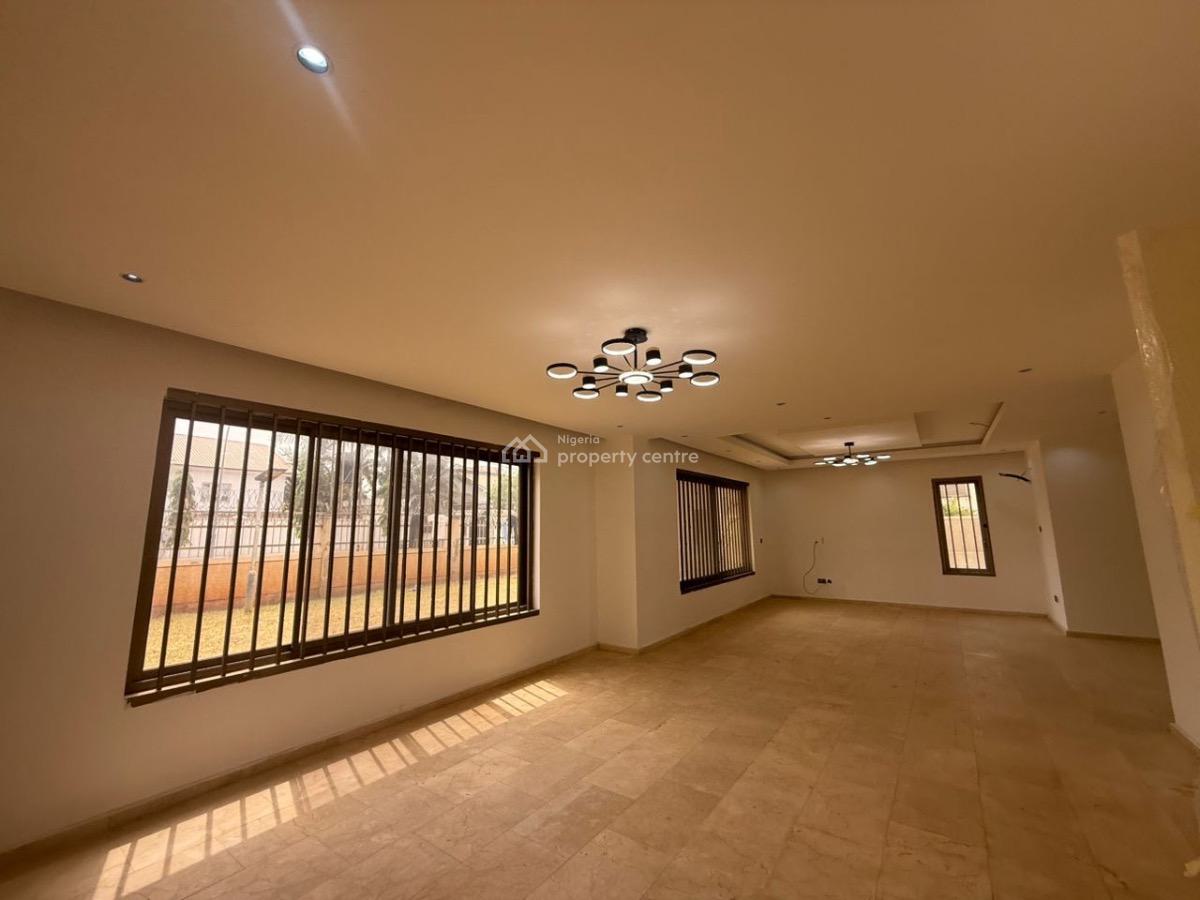 4 Bedroom Detached with 2 Rooms Bq, Maitama District, Abuja, Detached Duplex for Sale