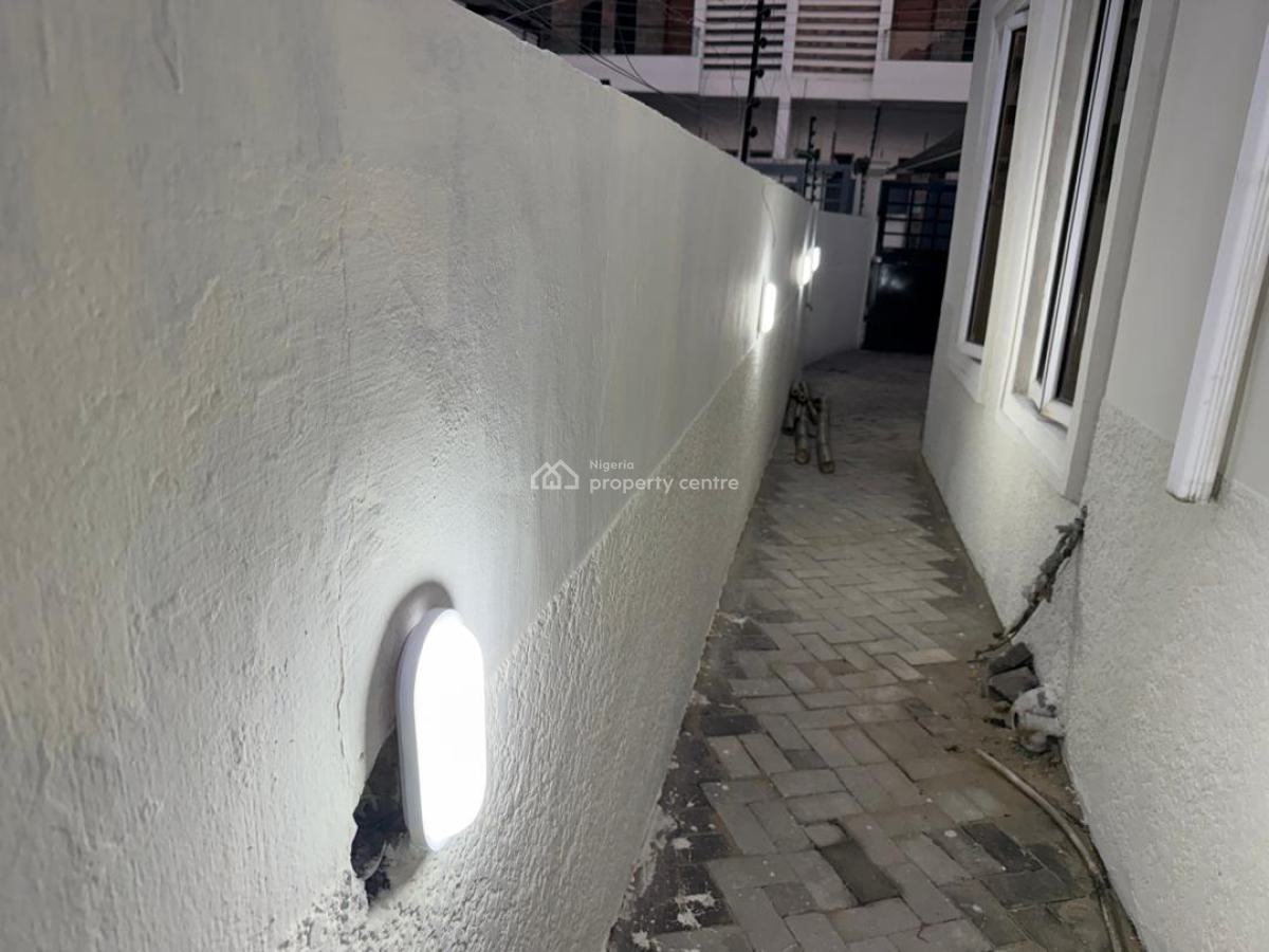 Luxury Three Bedrooms Semi-detached Duplex in a Serene Estate, Chevron, Lekki, Lekki, Lagos, Semi-detached Duplex for Rent