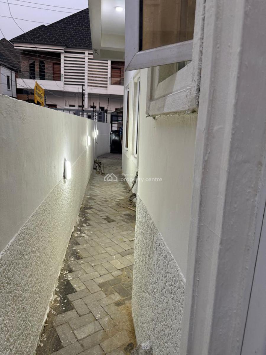 Luxury Three Bedrooms Semi-detached Duplex in a Serene Estate, Chevron, Lekki, Lekki, Lagos, Semi-detached Duplex for Rent