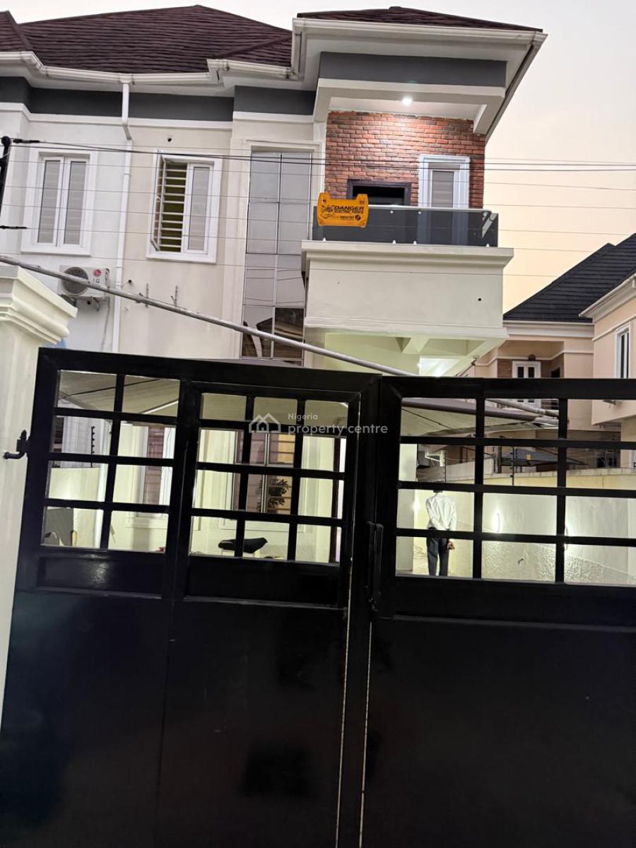 Luxury Three Bedrooms Semi-detached Duplex in a Serene Estate, Chevron, Lekki, Lekki, Lagos, Semi-detached Duplex for Rent