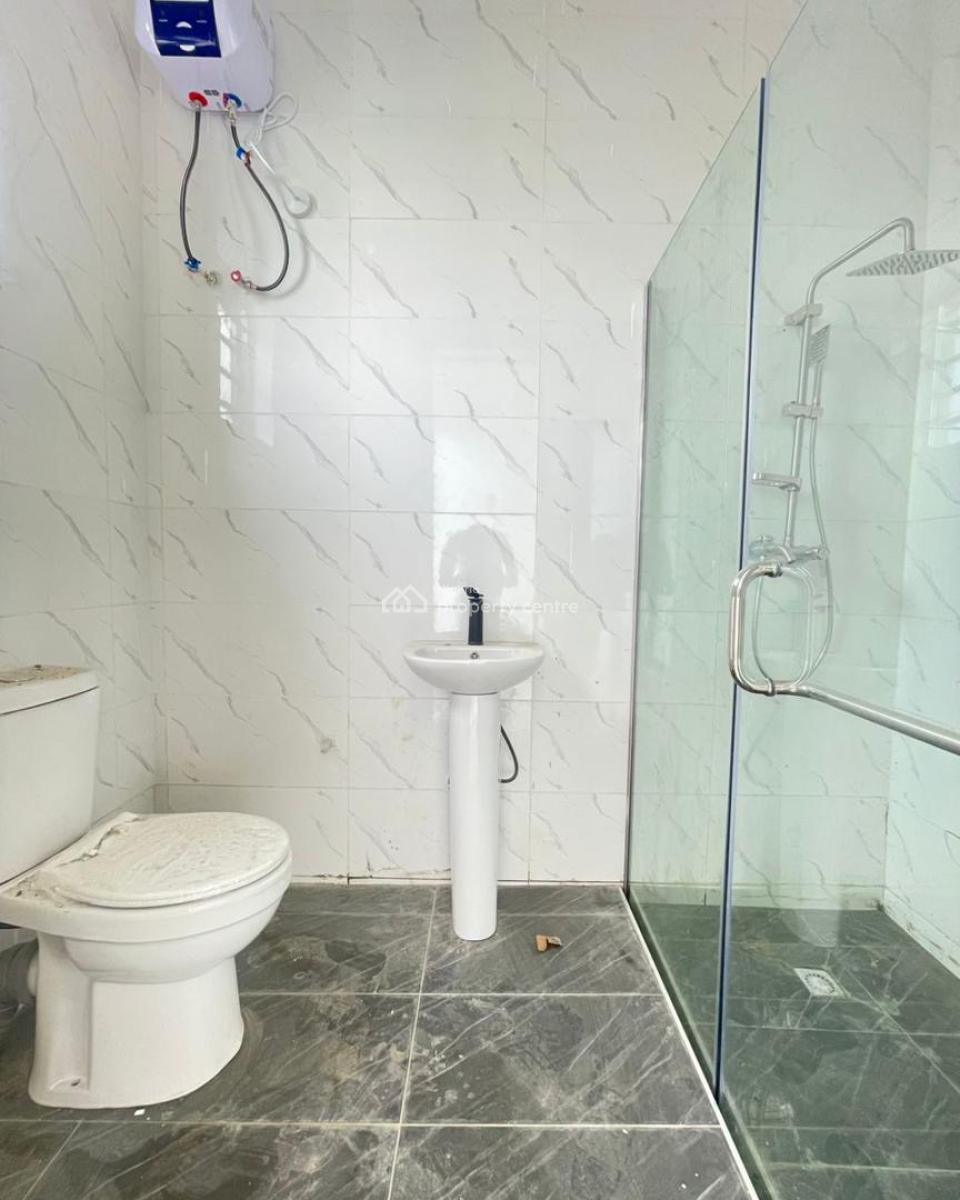 Exquisite 2 Bedroom Apartment, Chevron, Lekki Phase 2, Lekki, Lagos, Flat / Apartment for Rent