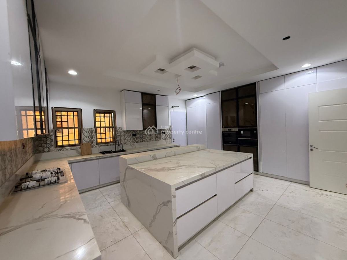 5 Bedroom Contemporary House with Bq, Guzape District, Abuja, House for Sale