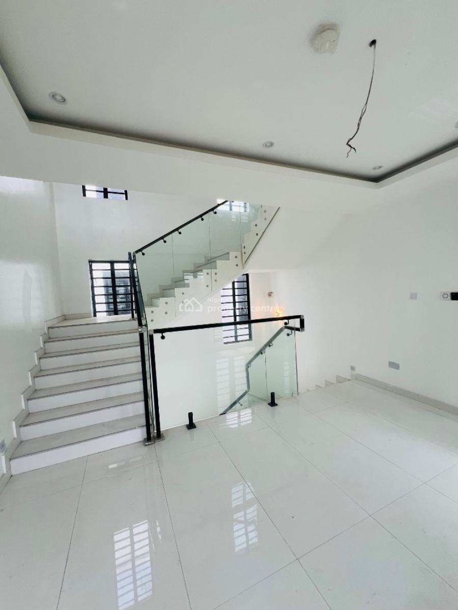5 Bedroom & Bq, Ajah, Lagos, Detached Duplex for Sale
