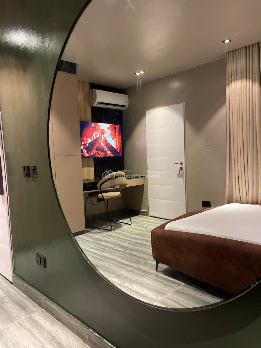 Luxury Studio with Excellent Features, Yaba, Lagos, Mini Flat (room and Parlour) Short Let