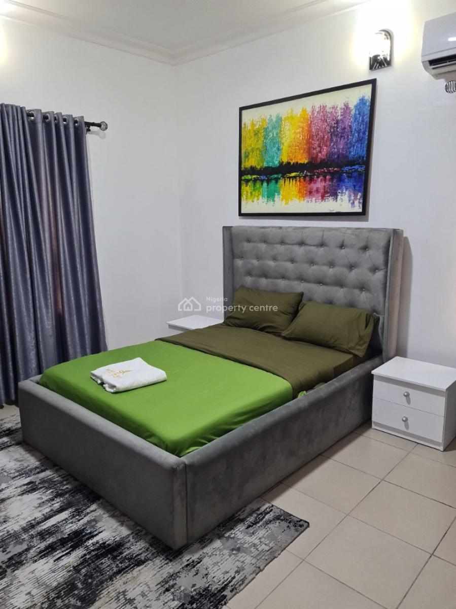 Nicely Furnished 3 Bedroom Apartment, Osapa, Lekki, Lagos, Flat / Apartment Short Let