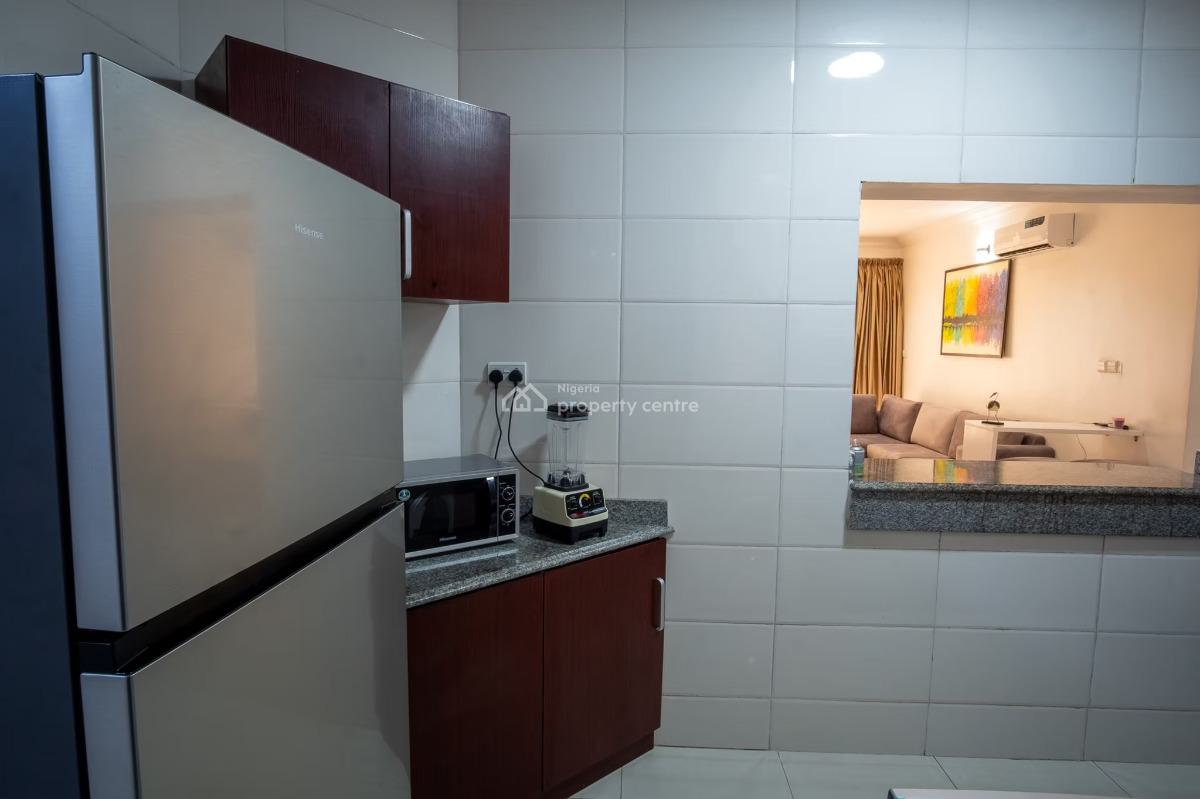 Nicely Furnished 3 Bedroom Apartment, Osapa, Lekki, Lagos, Flat / Apartment Short Let