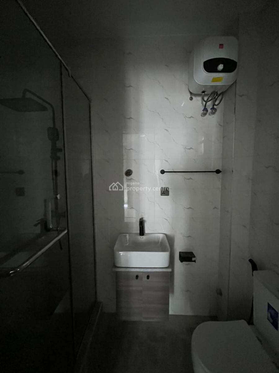 2 Bedroom Apartment, Lekki Phase 1, Lekki, Lagos, House for Sale