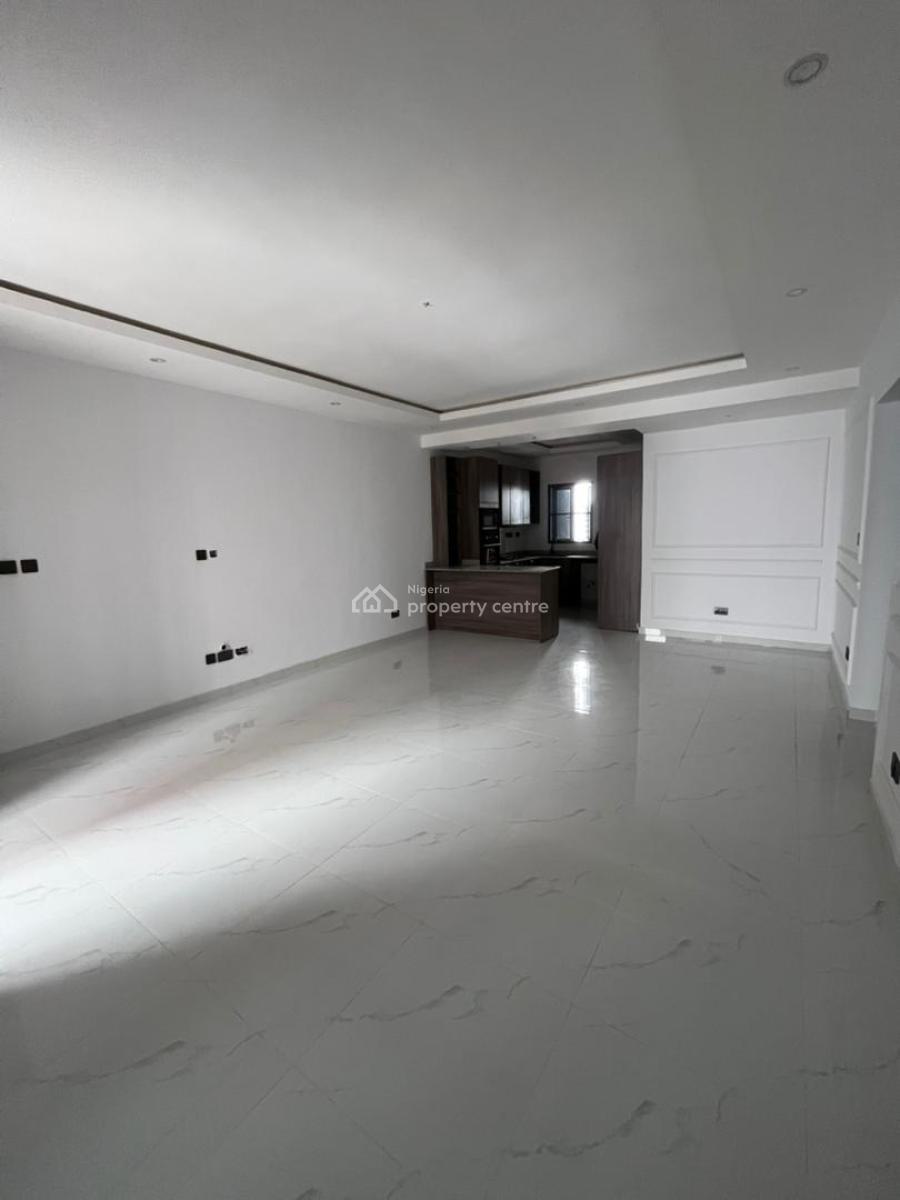 2 Bedroom Apartment, Lekki Phase 1, Lekki, Lagos, House for Sale