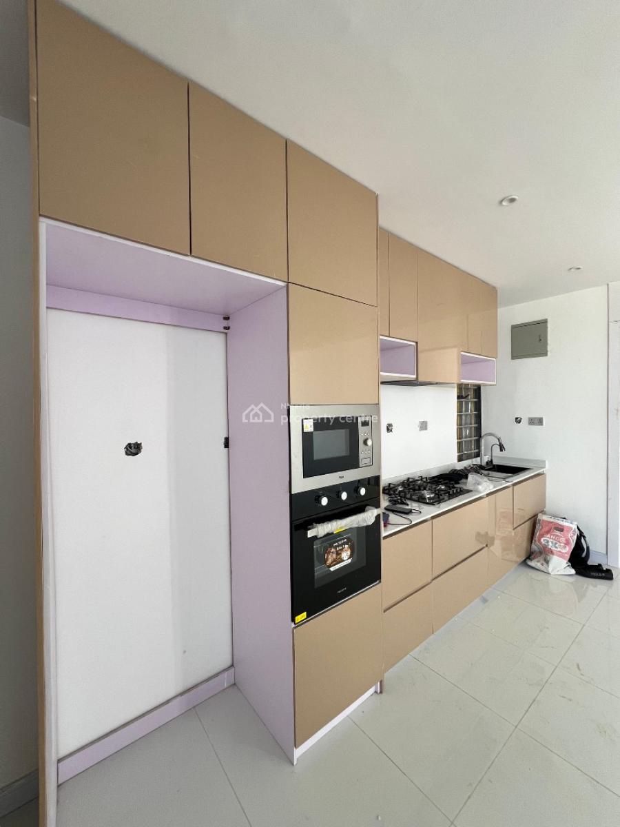 Stylish 2-bedroom Apartment, Ologolo, Lekki, Lagos, Flat / Apartment for Sale