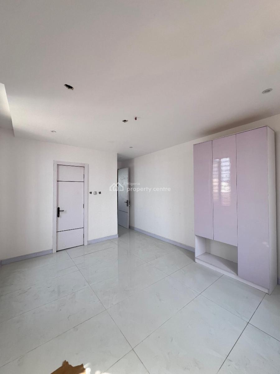 Stylish 2-bedroom Apartment, Ologolo, Lekki, Lagos, Flat / Apartment for Sale