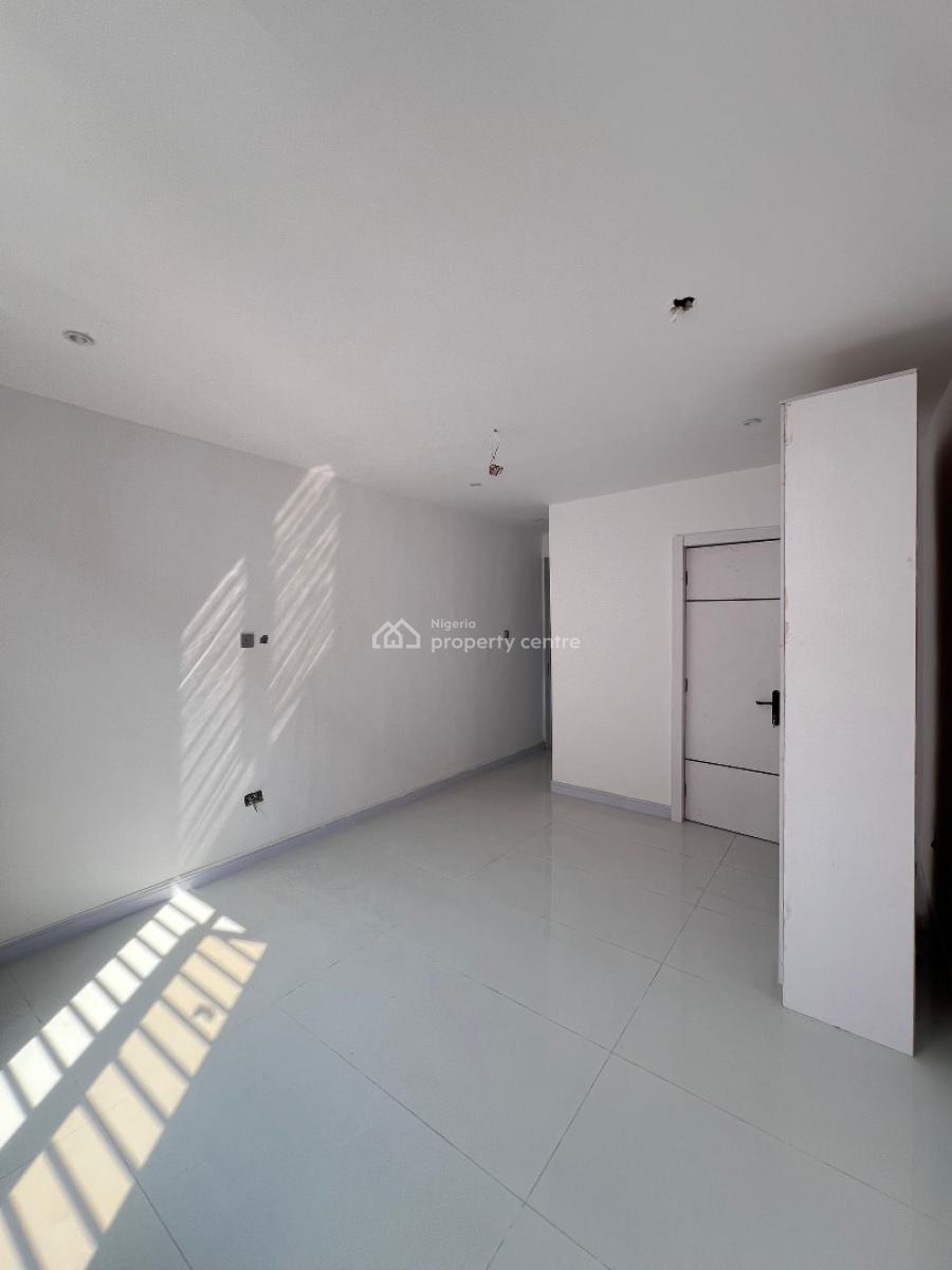 Stylish 2-bedroom Apartment, Ologolo, Lekki, Lagos, Flat / Apartment for Sale