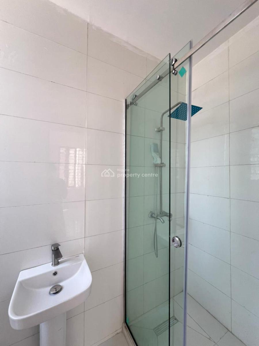 Stylish 2-bedroom Apartment, Ologolo, Lekki, Lagos, Flat / Apartment for Sale