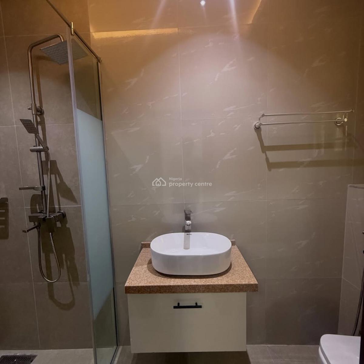 Pristine 3bedroom Apartment, Kado, Abuja, Block of Flats for Sale