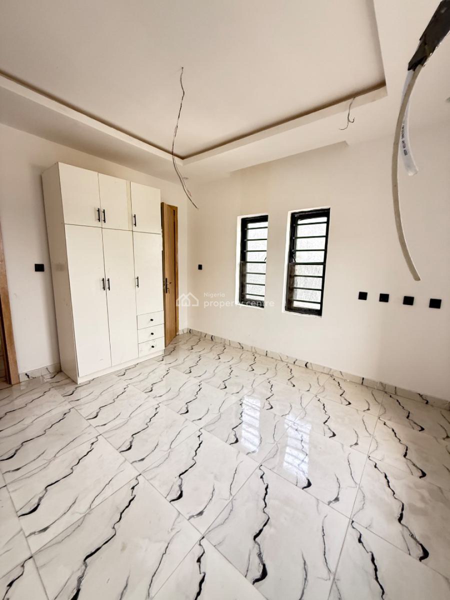 Well Built 2 Bedroom Apartment, Lekki, Lagos, Flat / Apartment for Sale