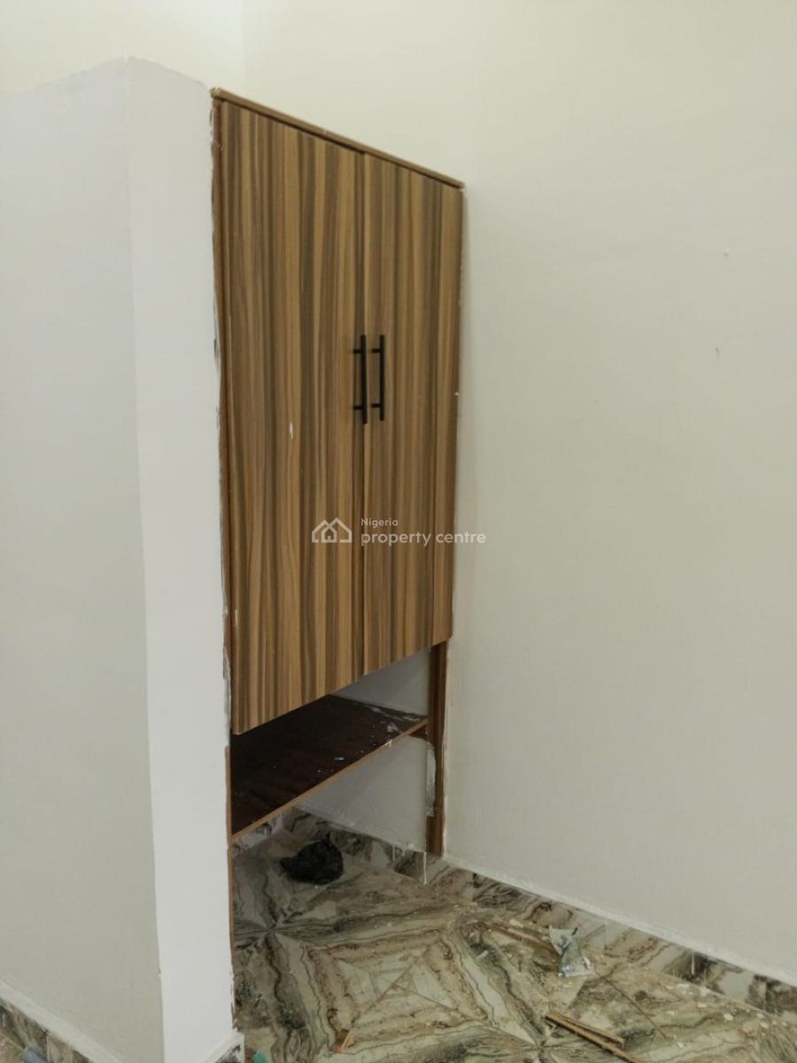 Spacious Newly Built 2 Bedroom Flats, Magodo, Lagos, Flat / Apartment for Rent