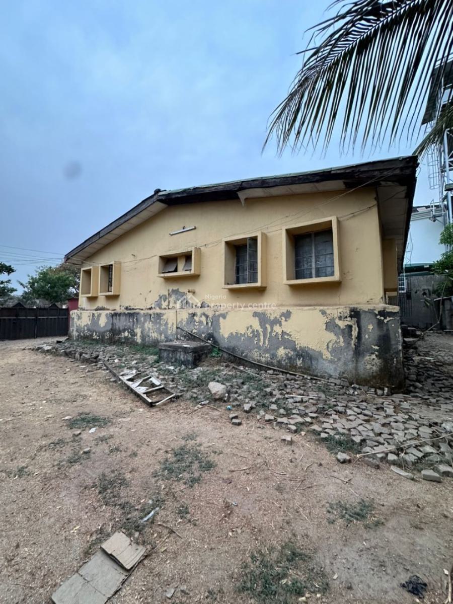 One and Half Plot with a Structure, Wuse District, Wuse, Abuja, Residential Land for Sale