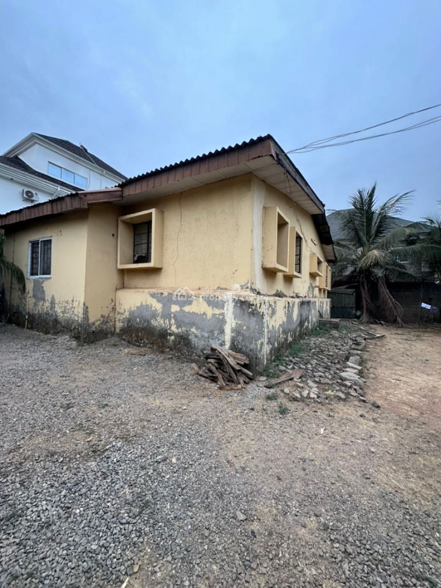 One and Half Plot with a Structure, Wuse District, Wuse, Abuja, Residential Land for Sale