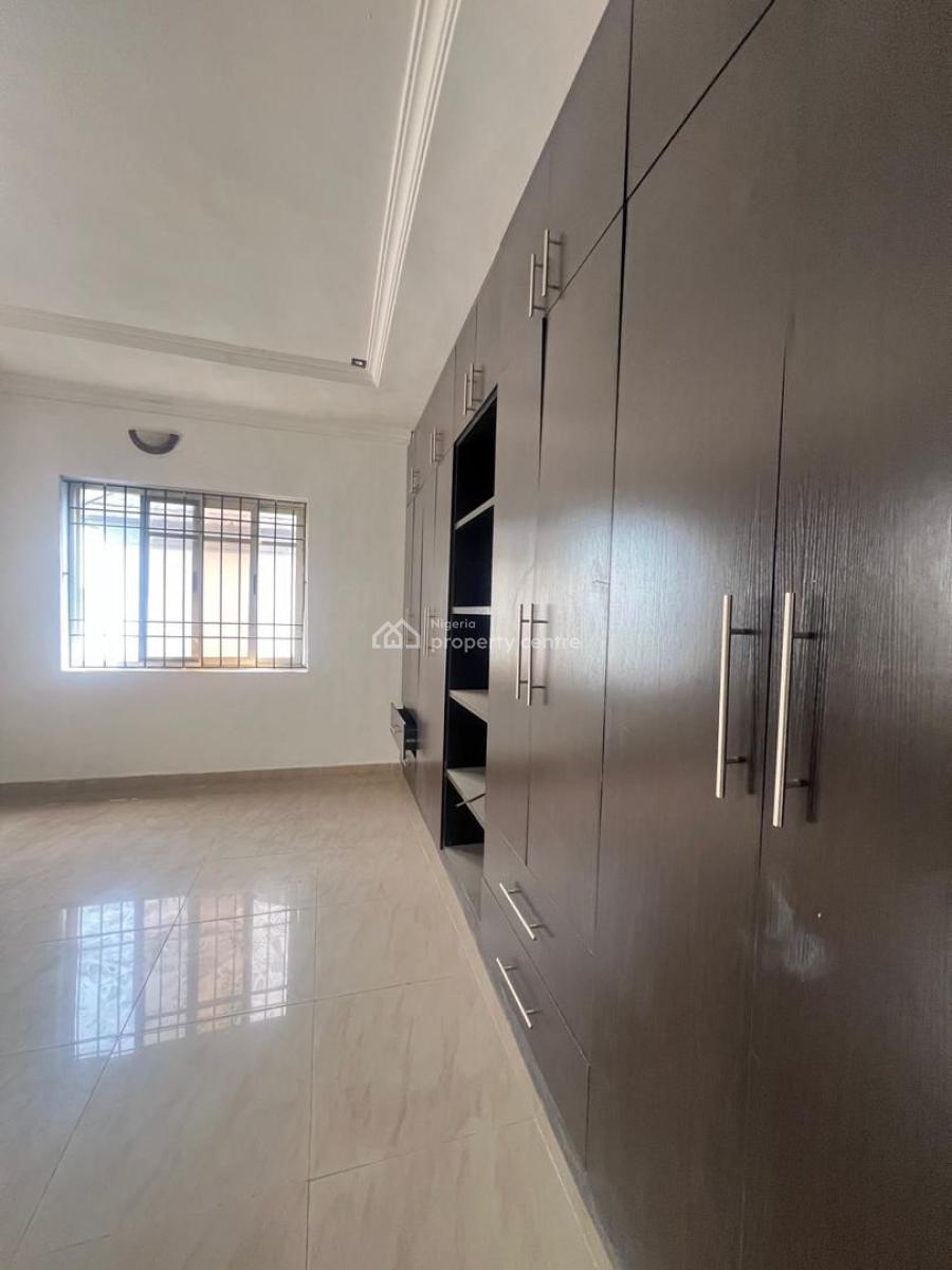 Spacious 2 Bedroom Apartment with Laundry Room, Ikate, Lekki, Lagos, Flat / Apartment for Rent
