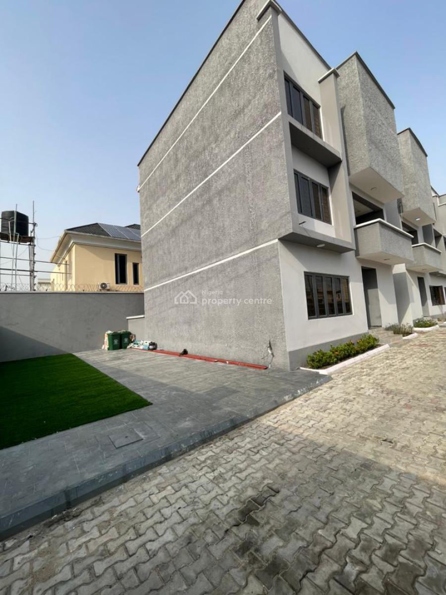 Luxury 4 Bedroom Semi Duplex with Bq, Ologolo, Lekki, Lagos, Terraced Duplex for Rent