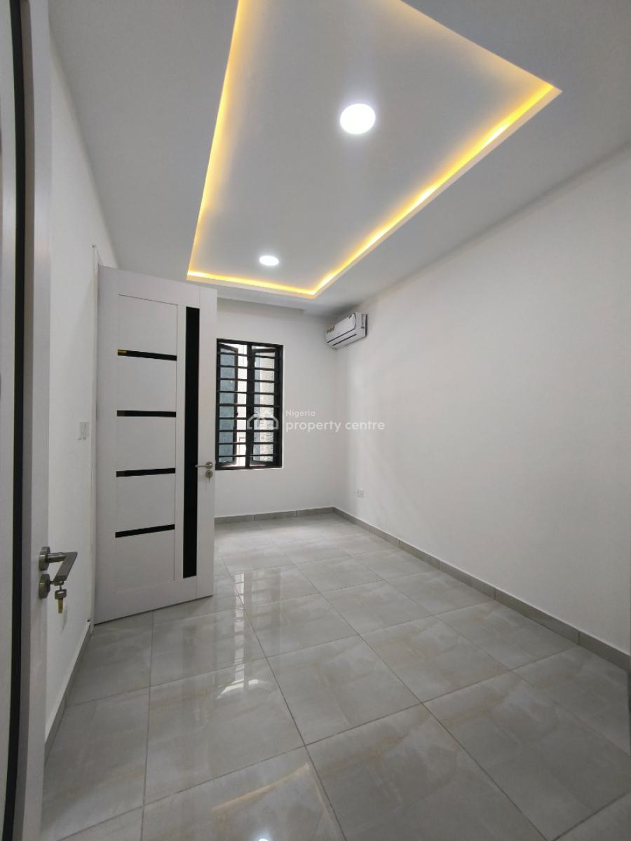 Luxurious 3 Bedroom Apartment Plus Bq, Lekki Phase 1, Lekki, Lagos, Flat / Apartment for Rent