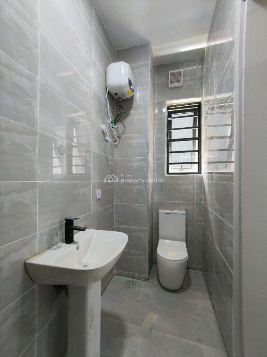 Luxurious 3 Bedroom Apartment Plus Bq, Lekki Phase 1, Lekki, Lagos, Flat / Apartment for Rent