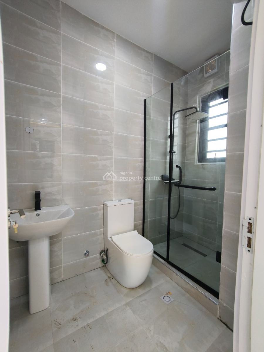 Luxurious 3 Bedroom Apartment Plus Bq, Lekki Phase 1, Lekki, Lagos, Flat / Apartment for Rent