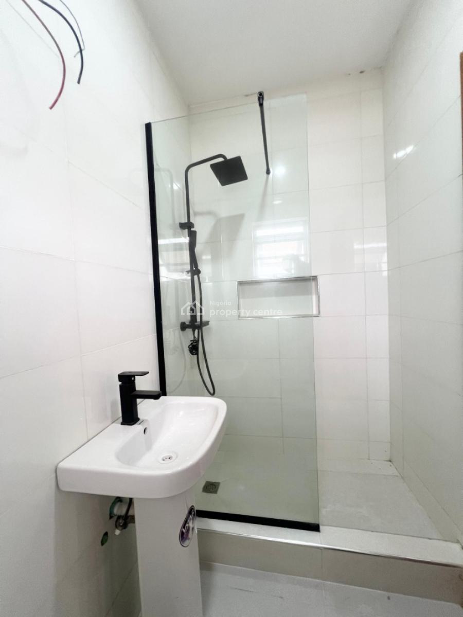 Luxurious Newly Built 2 Bedroom Apartment, Lekki Phase 1, Lekki, Lagos, Flat / Apartment for Rent