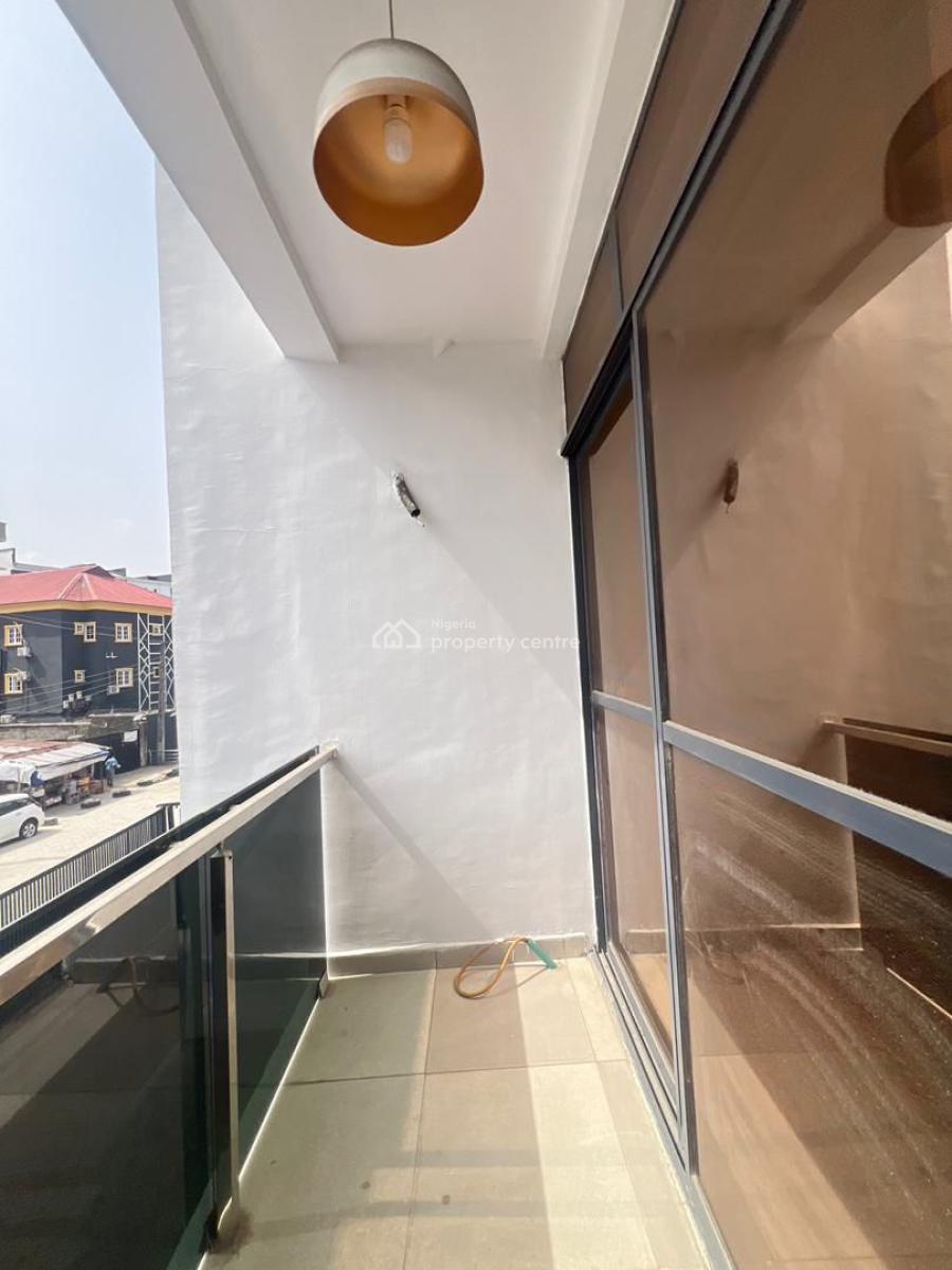 Exquisitely Built 2 Bedroom Apartment with Pool, Elevator & Outside Ba, Ikate, Lekki, Lagos, Flat / Apartment for Rent