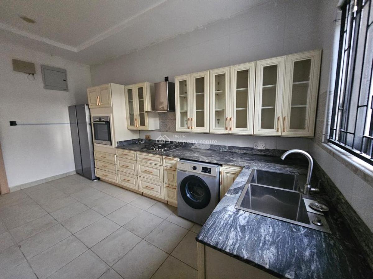 Well Maintained & Fully Serviced 4 Bedroom Terrace Duplex with Bq, Old Ikoyi, Ikoyi, Lagos, Terraced Duplex for Rent