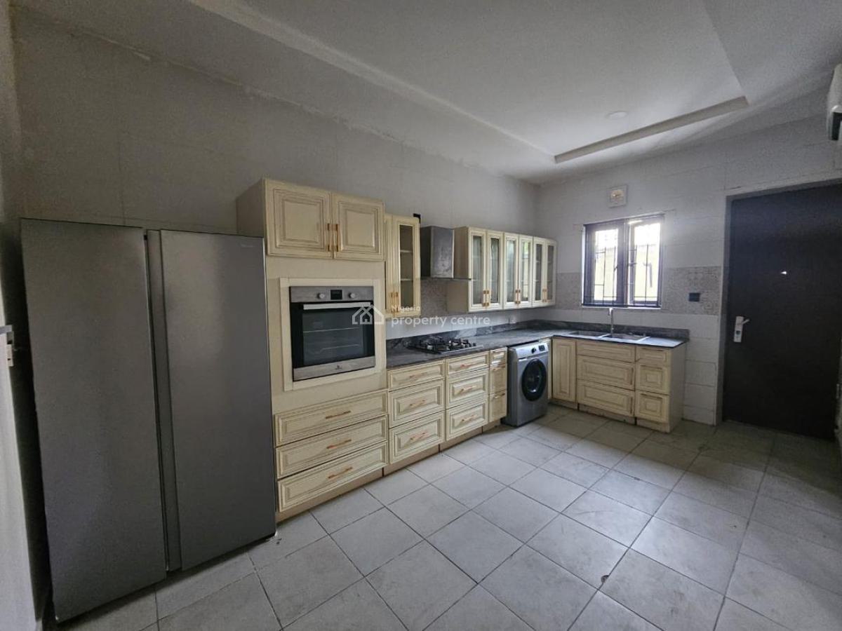 Well Maintained & Fully Serviced 4 Bedroom Terrace Duplex with Bq, Old Ikoyi, Ikoyi, Lagos, Terraced Duplex for Rent