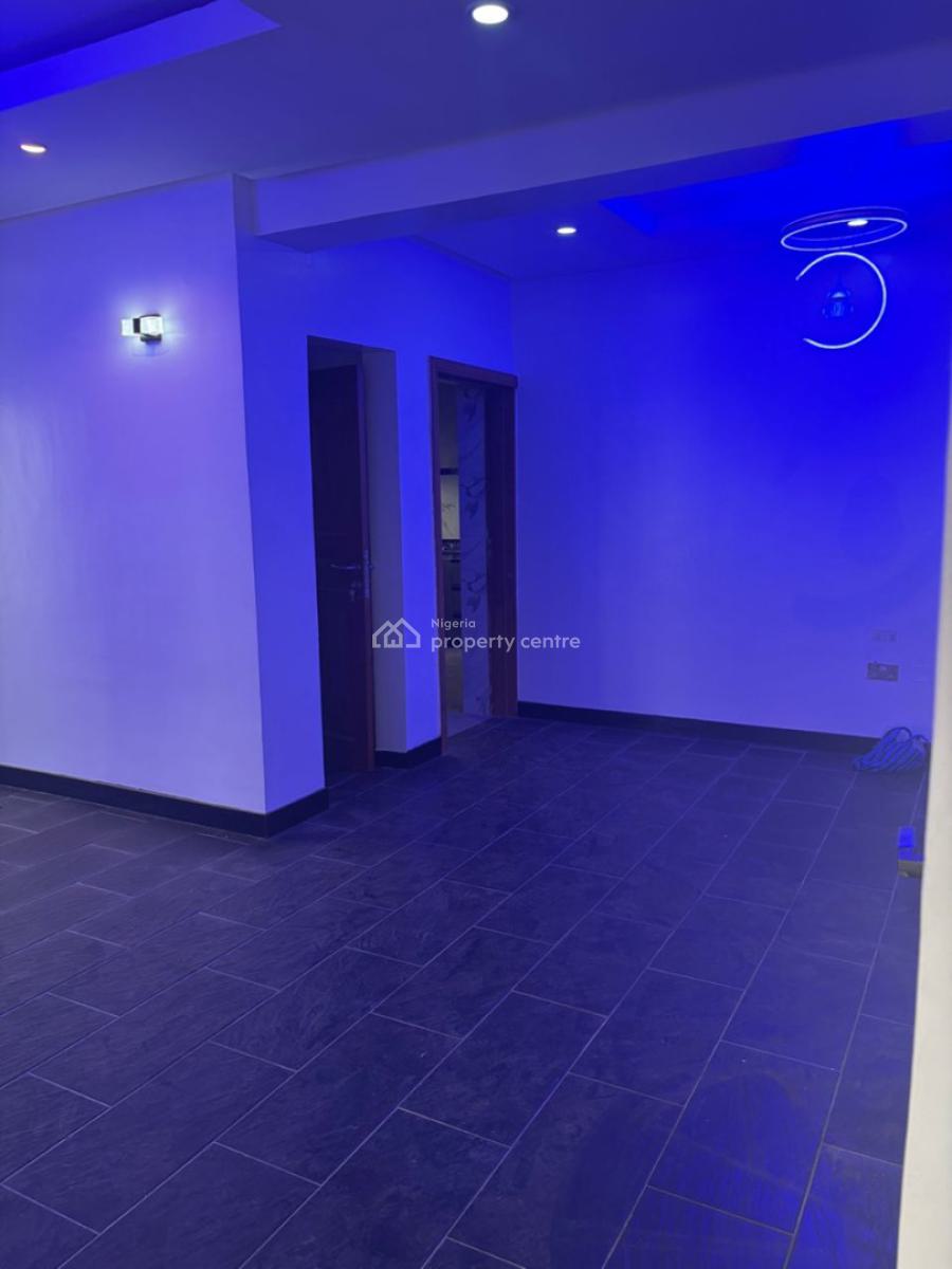 Clean & Spacious 4-bedroom Maisonette Apartment with Bq, Ikoyi, Lagos, Flat / Apartment for Rent