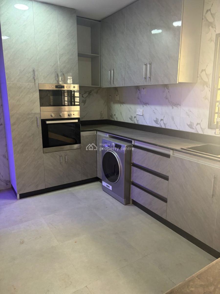 Clean & Spacious 4-bedroom Maisonette Apartment with Bq, Ikoyi, Lagos, Flat / Apartment for Rent