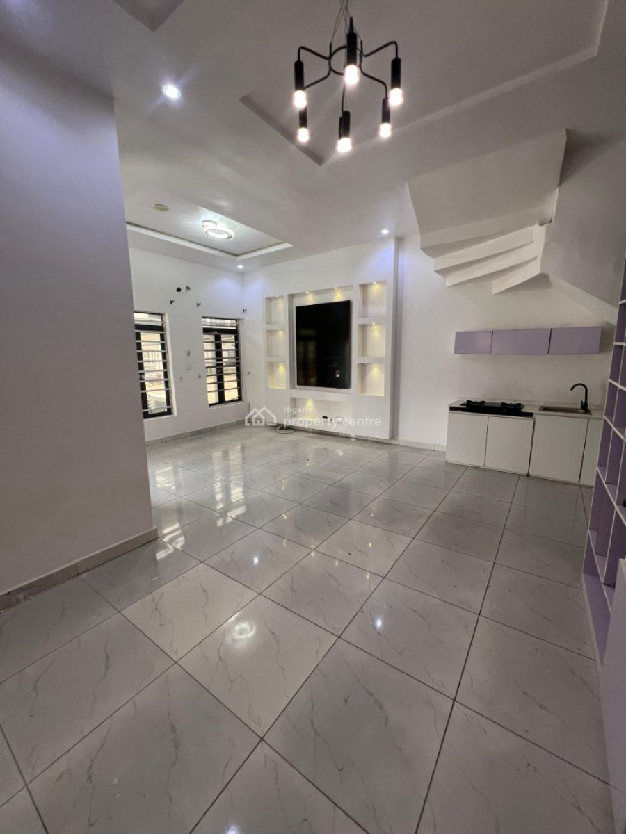 Luxury Studio Apartment with a Private Kitchen, Available for 1 Year, Orchid Road, Lekki, Lagos, Self Contain (single Rooms) for Rent