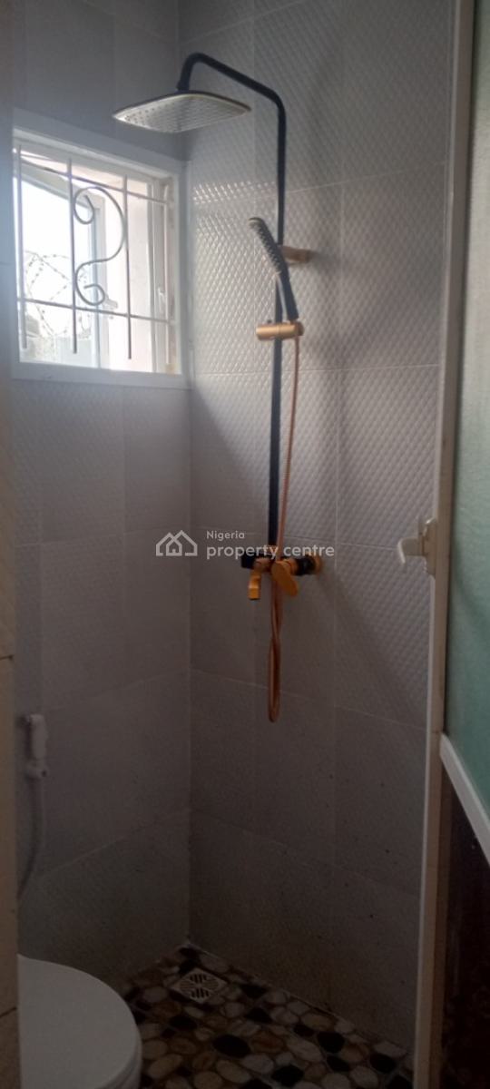 Luxurious 2 Bedroom with 3 Toilets, Olowotedo, Obafemi Owode, Ogun, Flat / Apartment for Rent