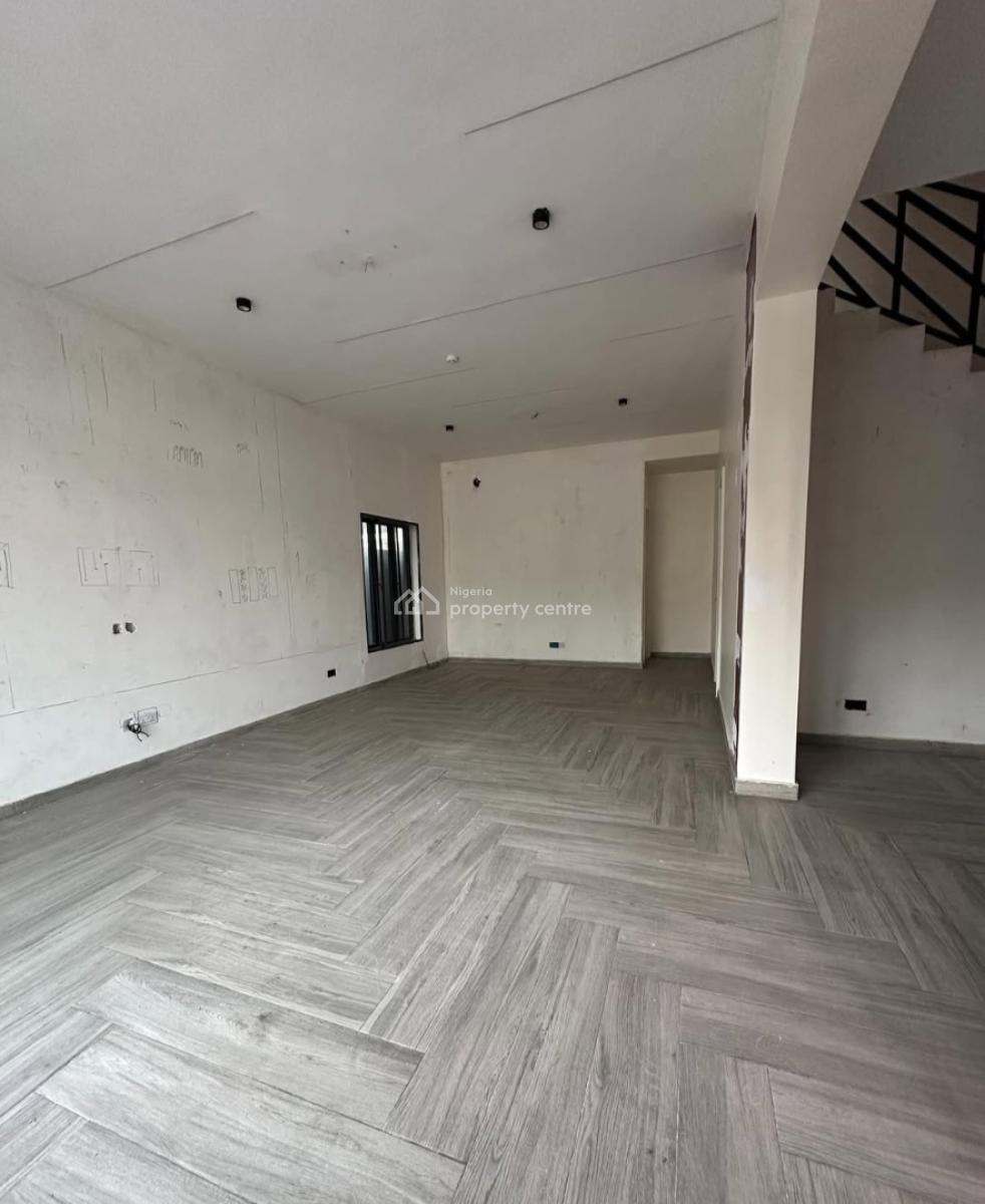 Serviced with 24/7 Power Supply 4 Bedroom En-suite Maisonette with Fit, Lekki Phase 1, Lekki, Lagos, House for Rent