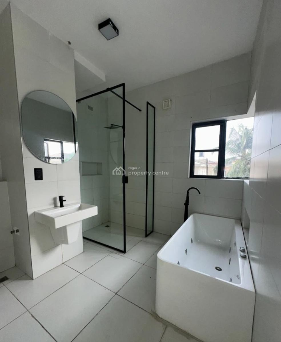 Serviced with 24/7 Power Supply 4 Bedroom En-suite Maisonette with Fit, Lekki Phase 1, Lekki, Lagos, House for Rent