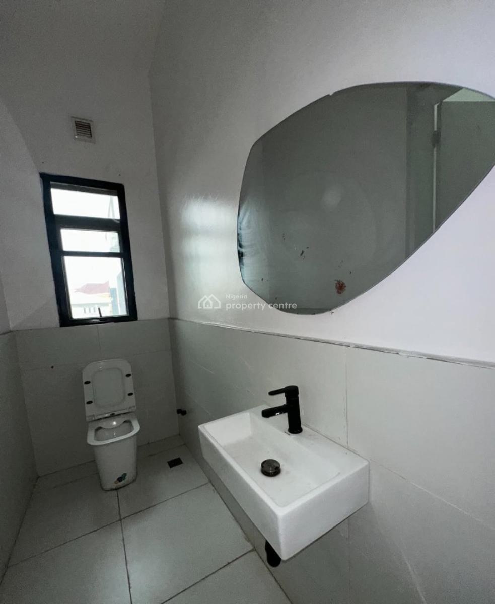 Serviced with 24/7 Power Supply 4 Bedroom En-suite Maisonette with Fit, Lekki Phase 1, Lekki, Lagos, House for Rent