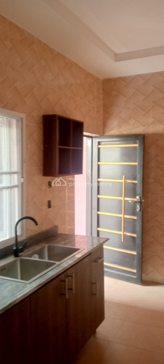 Luxury Executive 2 Bedroom Flat with 3 Toilets, Short Drive From Arepo Magboro, Orinmerunmu, Asese, Ibafo, Ogun, Flat / Apartment for Rent